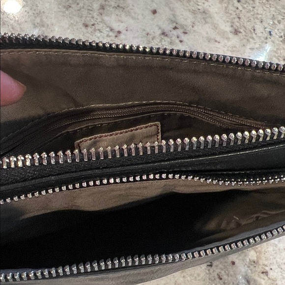 Margot Soft Black Leather Shoulder Bag - Picture 6 of 8